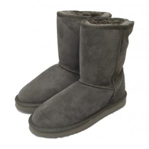 sheepskin-boots